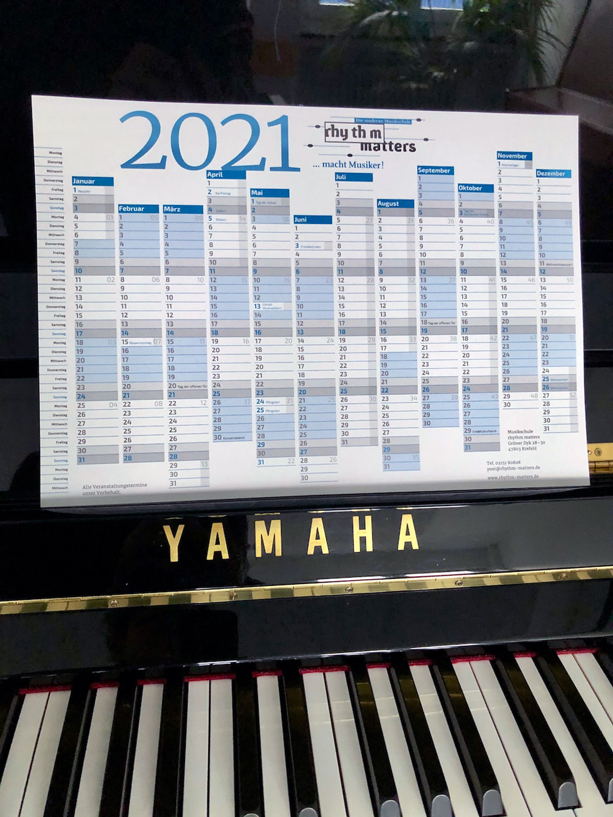 Foto des Jahresplaners 2021 der Musikschule rhythm matters